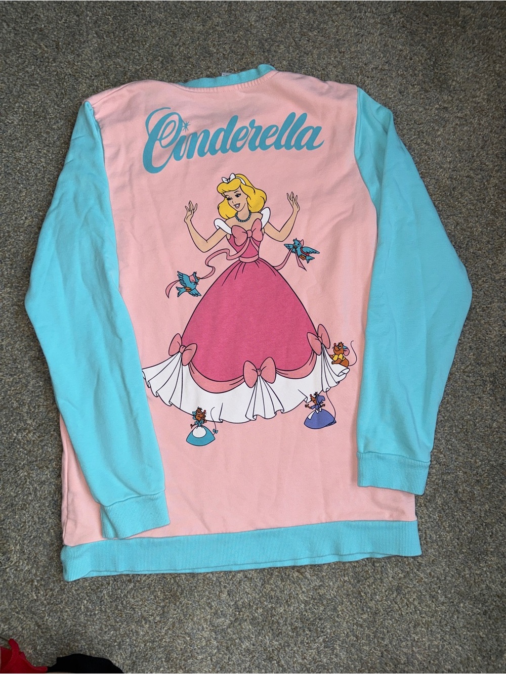 GUC Disney cakeworthy Cinderella long sleeve women’s M